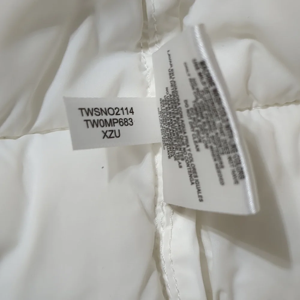Tommy Hilfiger, packable lightweight hooded puffer jacket women M - Picture 5 of 14